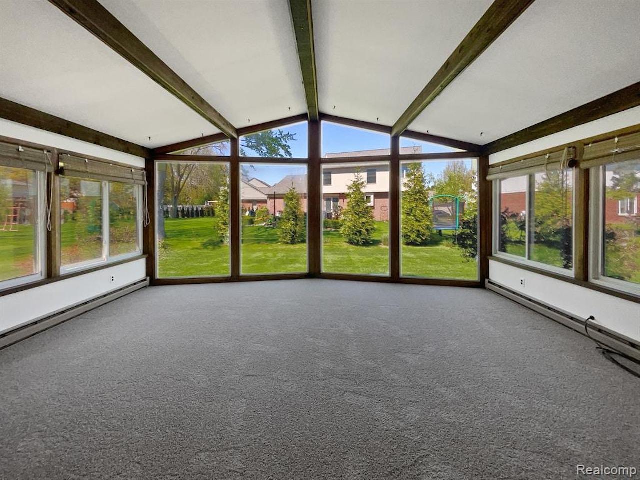 2749 English Dr in Troy, MI Photo 11