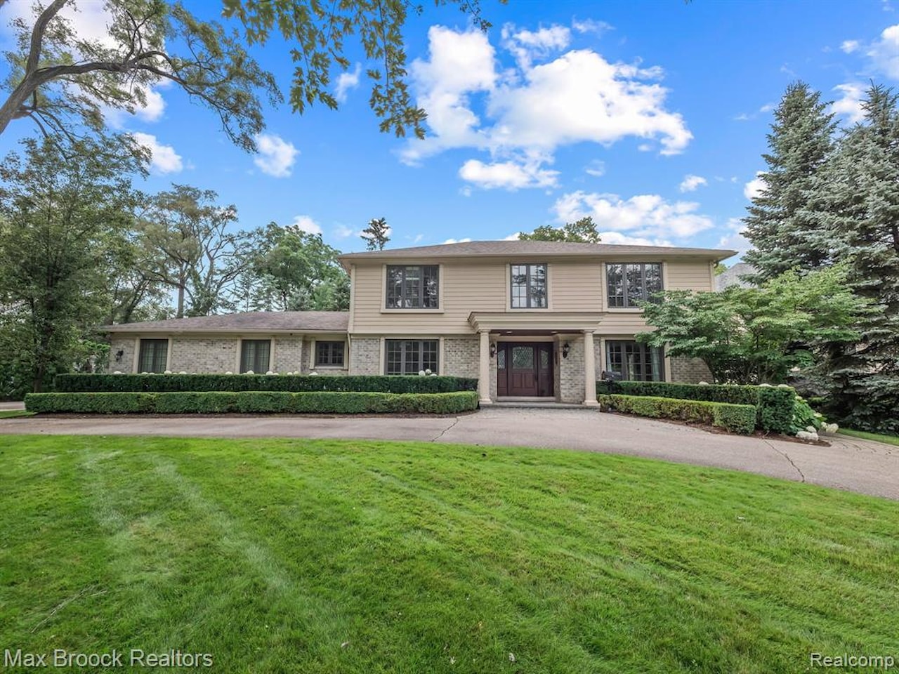 350 Shirley Rd in Birmingham, MI