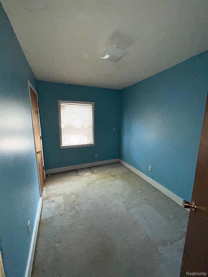 2612 Maplewood Ave in Flint, MI Photo 10