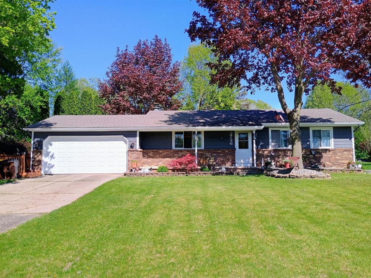 2736 Gilbert Rd in Lansing, MI