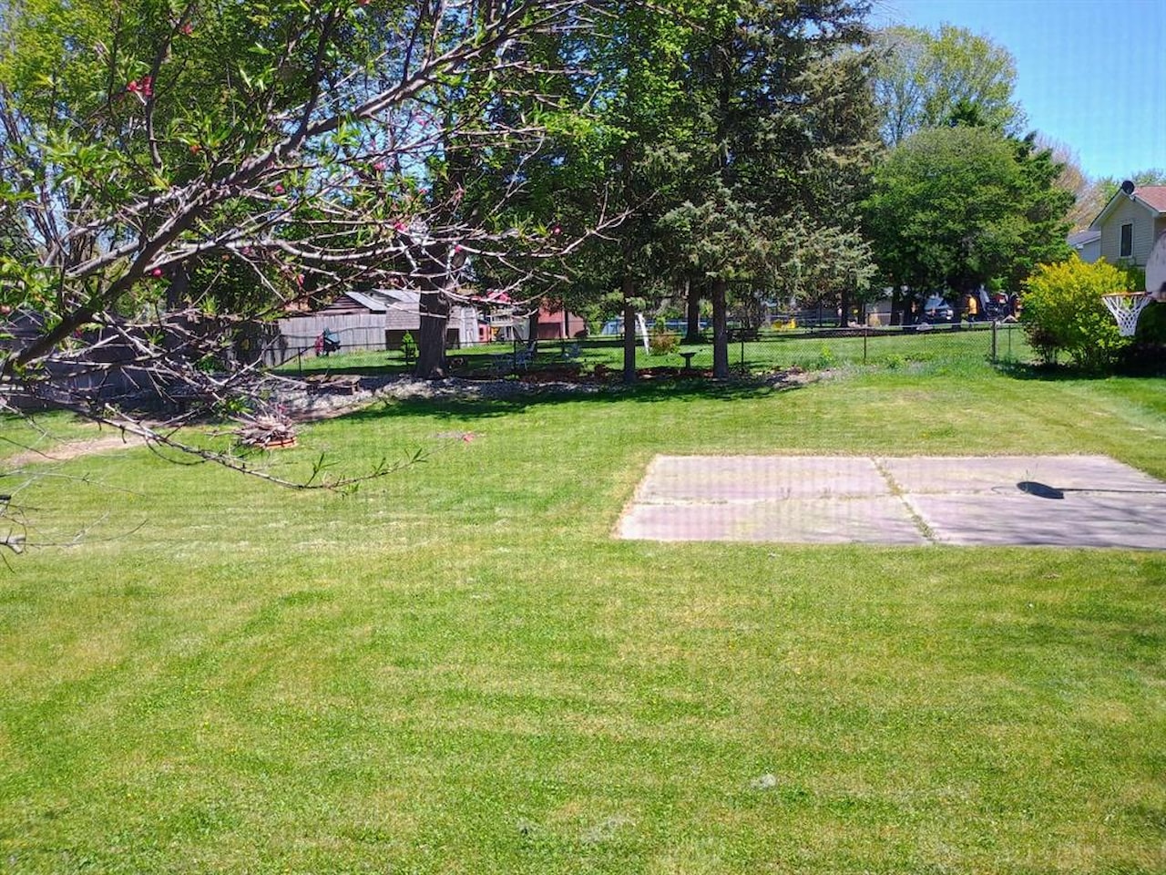 2736 Gilbert Rd in Lansing, MI Photo 9