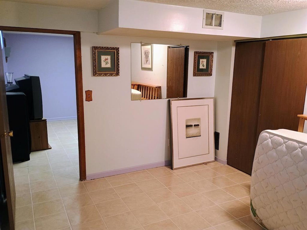 2736 Gilbert Rd in Lansing, MI Photo 32