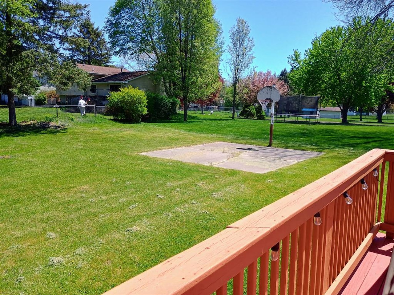2736 Gilbert Rd in Lansing, MI Photo 38