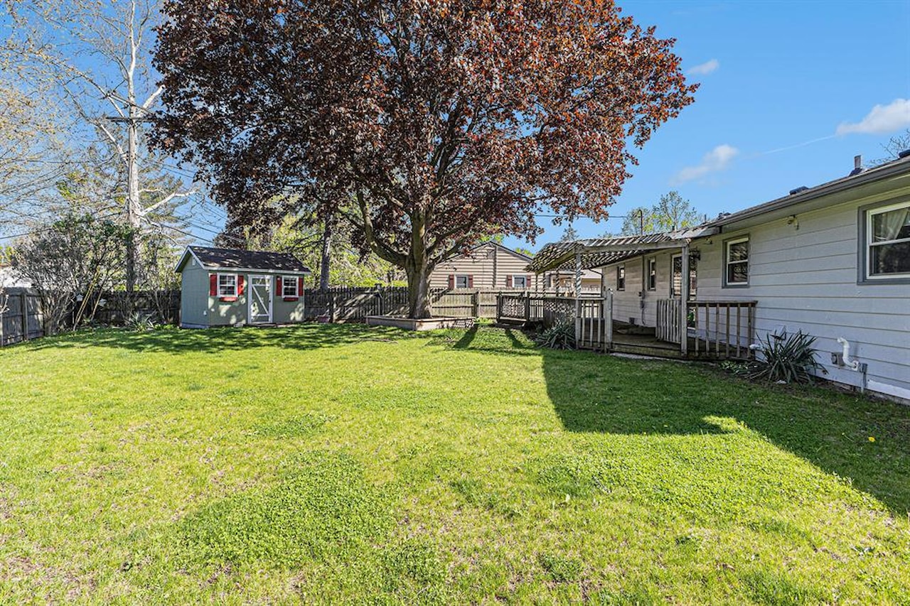 2015 Pamela Place in Lansing, MI Photo 15