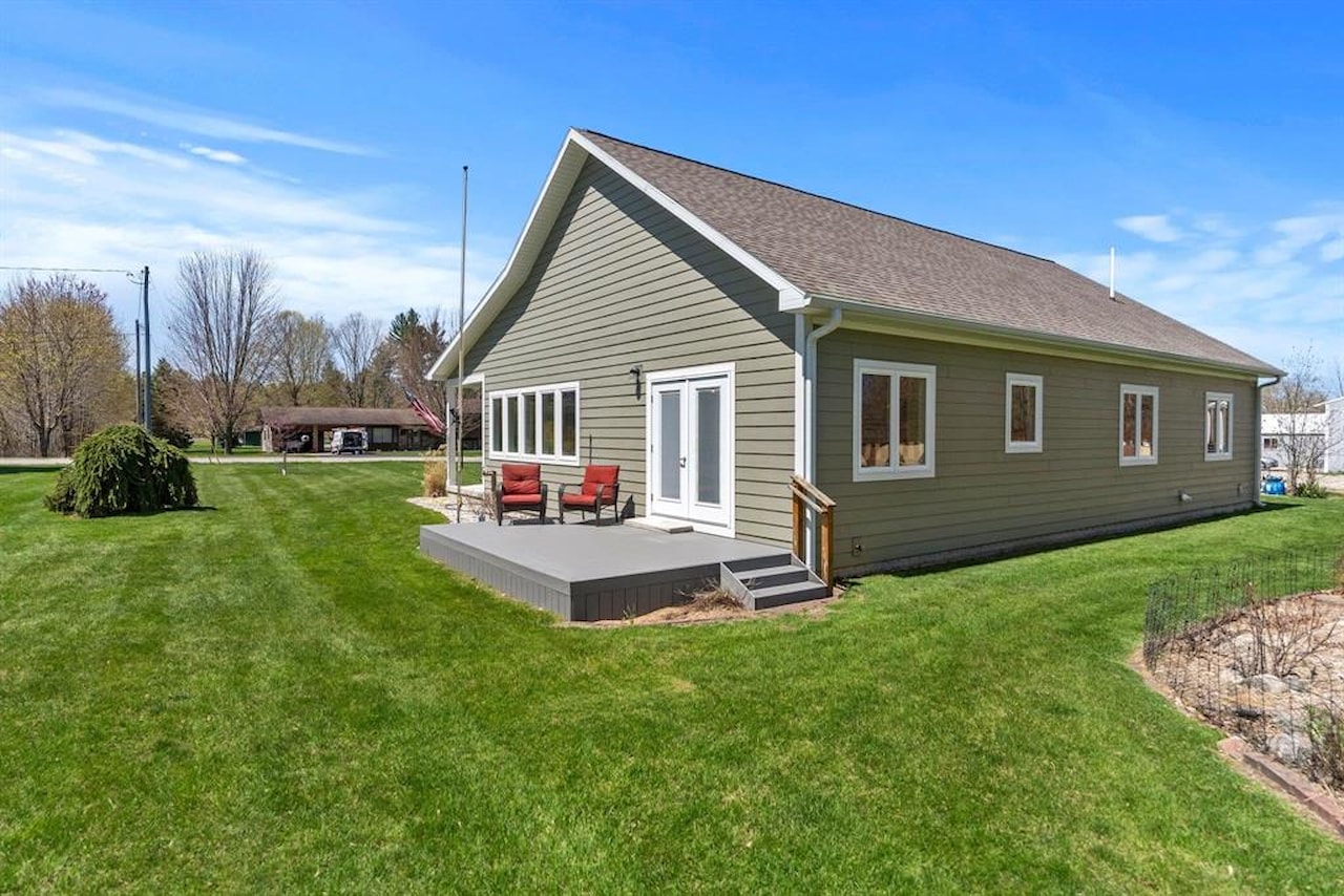 301 Pearl St in Paradise Twp, MI Photo 26
