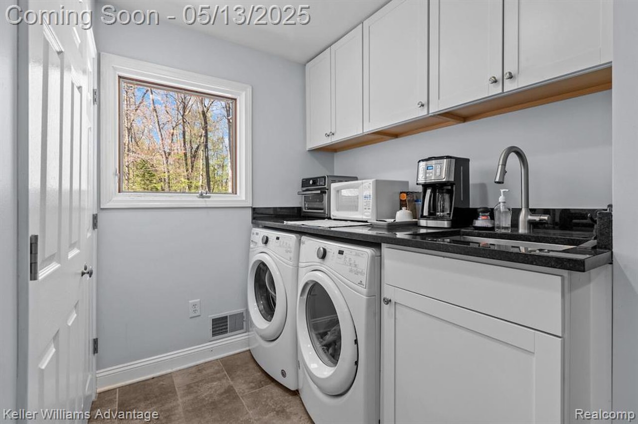 3370 Breezewood in Brandon Twp, MI Photo 16