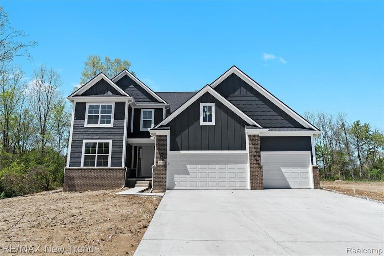 8410 Joseph St in Commerce Twp, MI