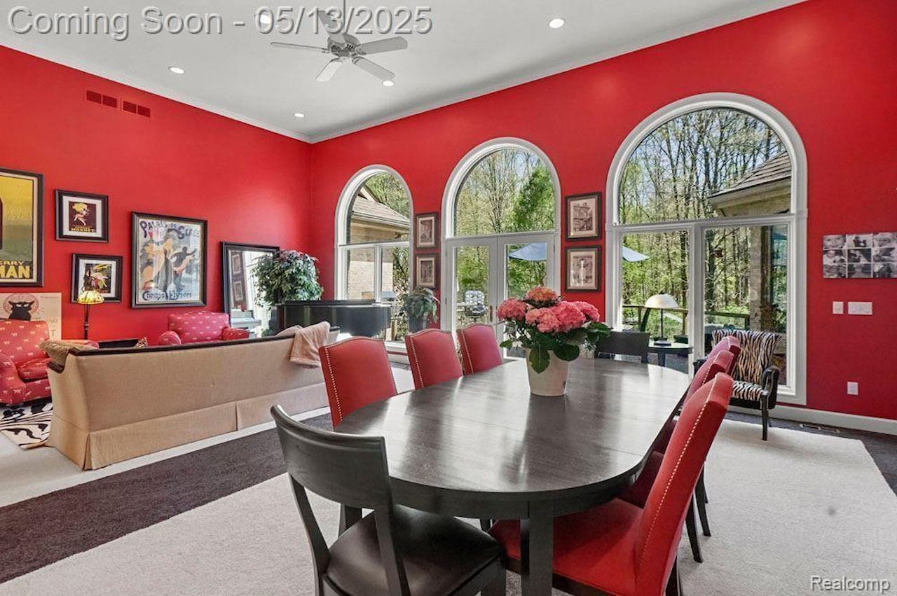 1293 Huntcliff in Milford Twp, MI Photo 13