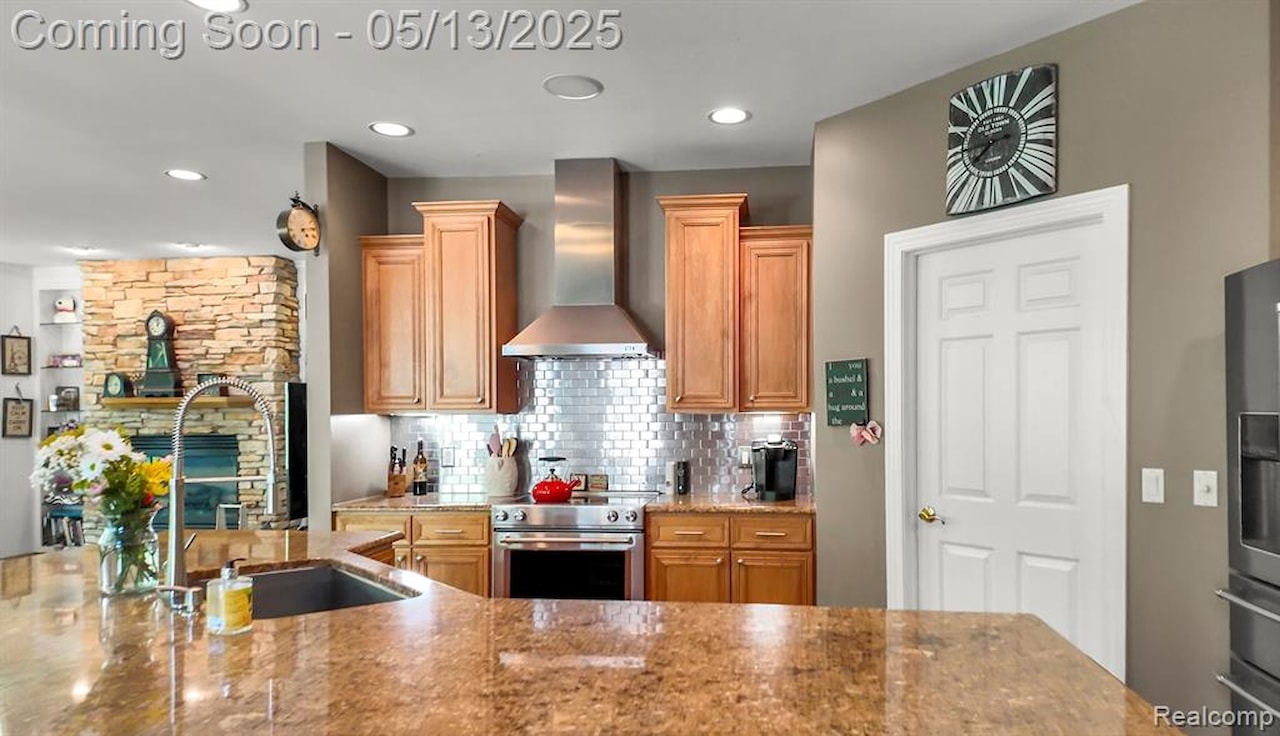 1293 Huntcliff in Milford Twp, MI Photo 17