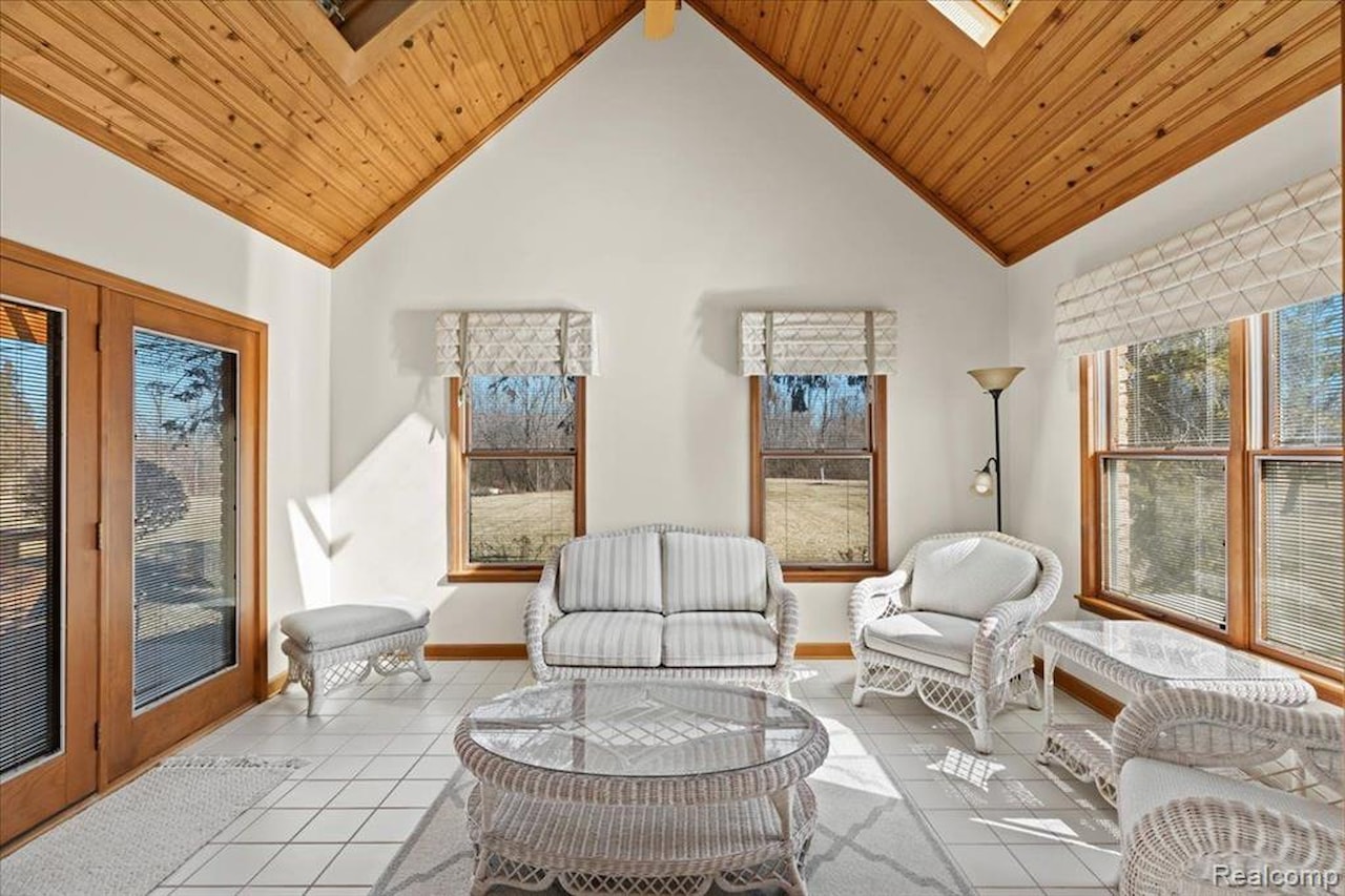 9150 Chubb Rd in Salem Twp, MI Photo 9
