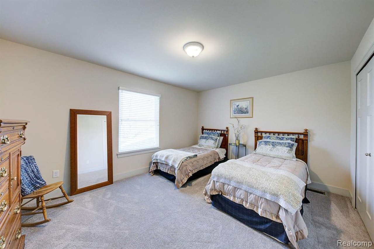 3088 Painted Dr in Marion Twp, MI Photo 28