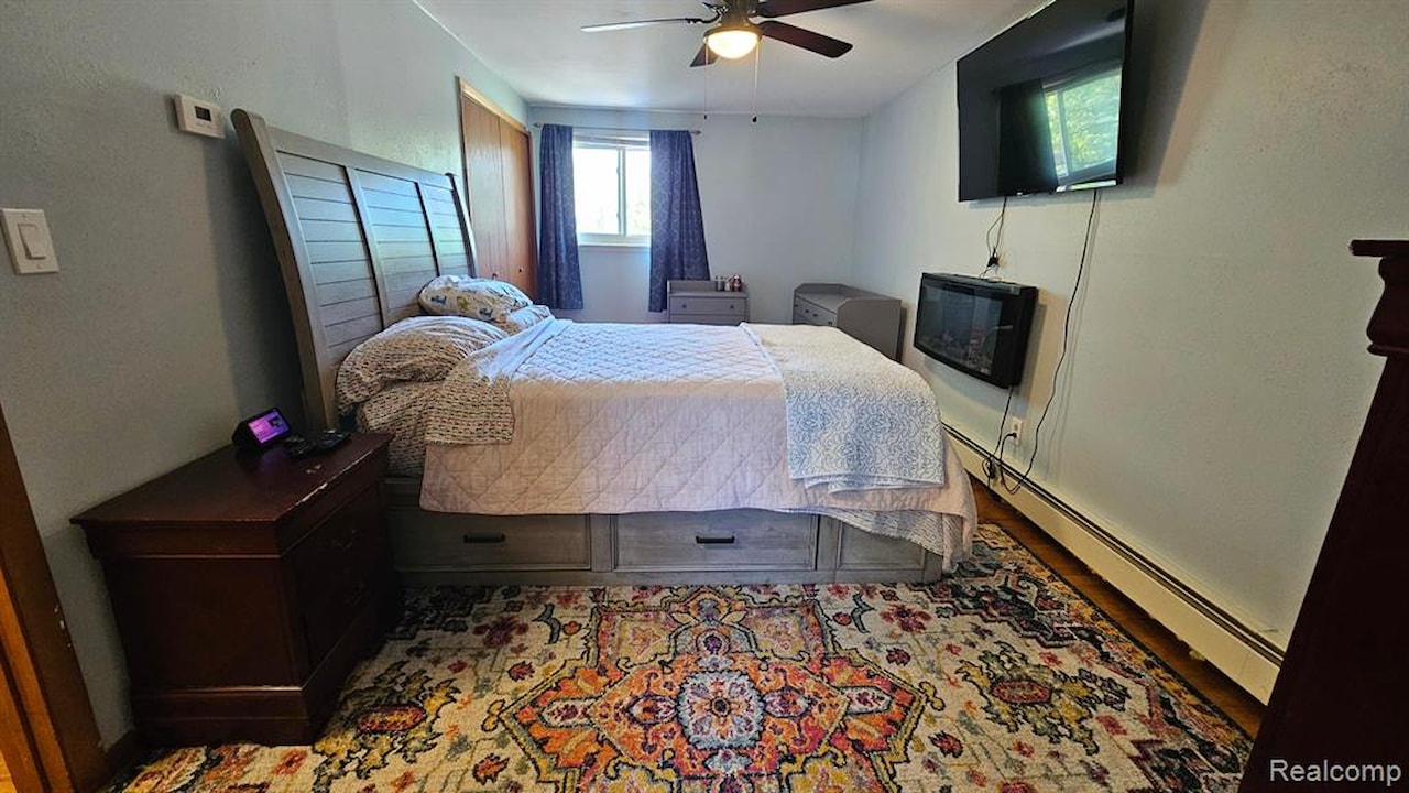 638 Franklin St in Linden, MI Photo 13