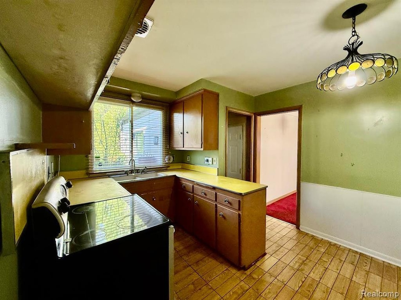 21911 Kenosha St in Oak Park, MI Photo 11