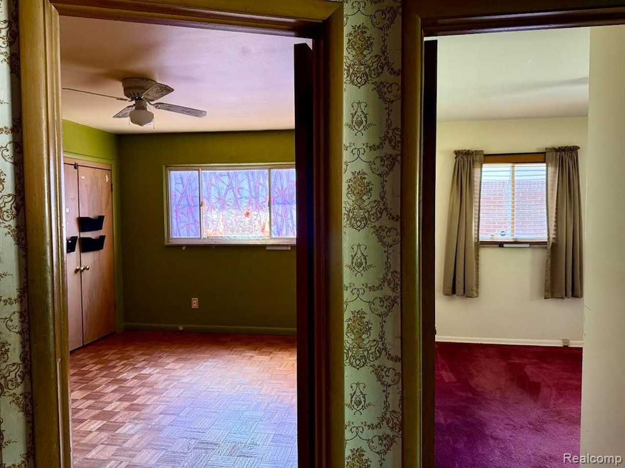 21911 Kenosha St in Oak Park, MI Photo 27