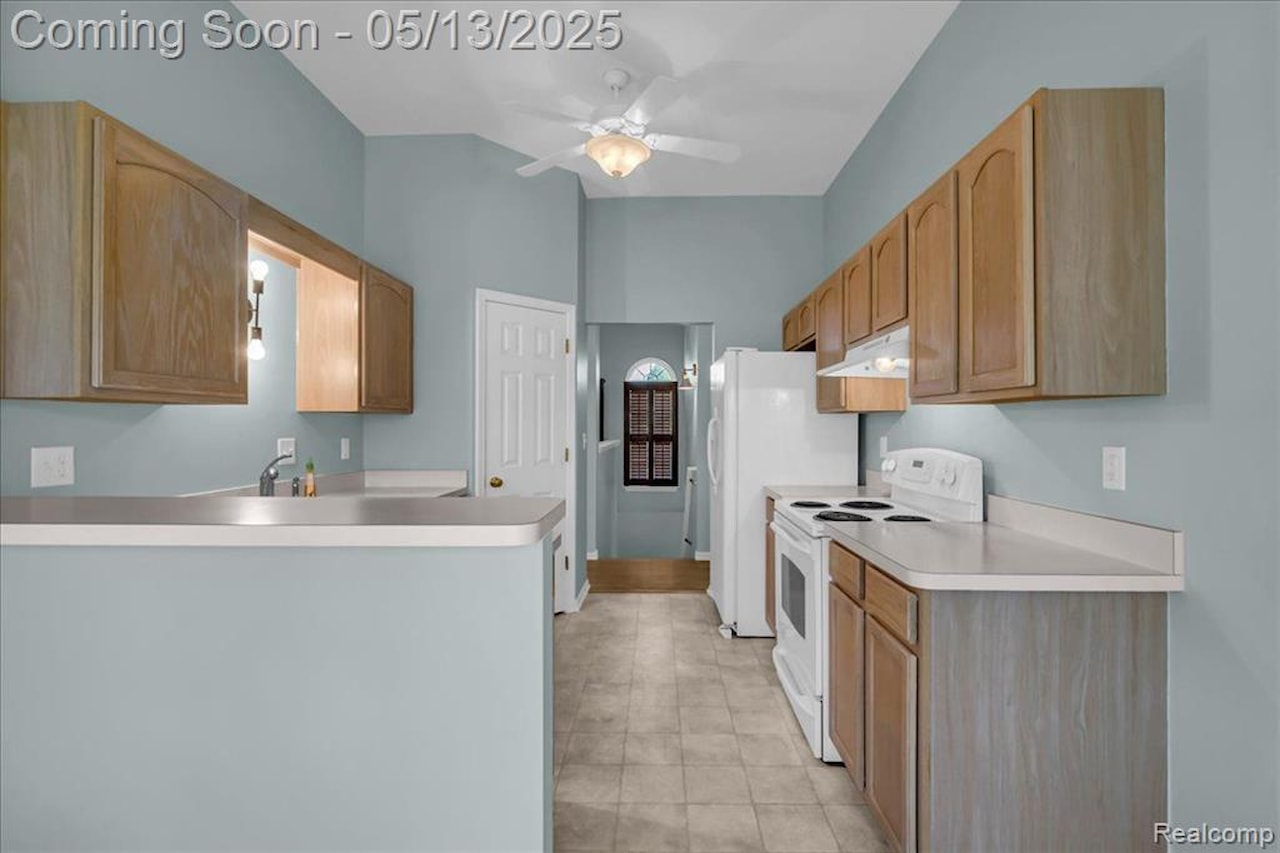 4134 Aspen Circle in Burton, MI Photo 10