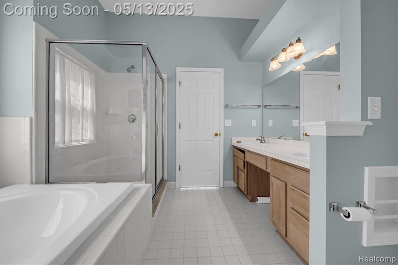 4134 Aspen Circle in Burton, MI Photo 17