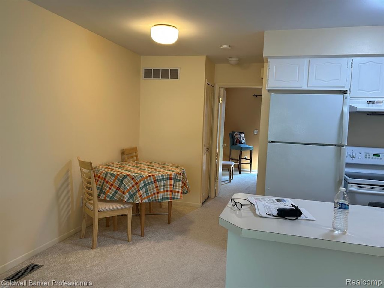 49936 Helfer Blvd #8 in Wixom, MI Photo 12
