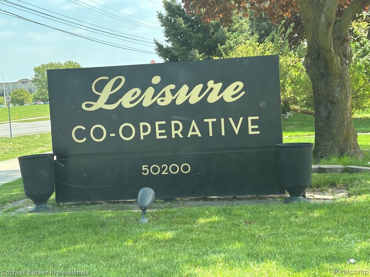 49936 Helfer Blvd #8 in Wixom, MI Photo 17