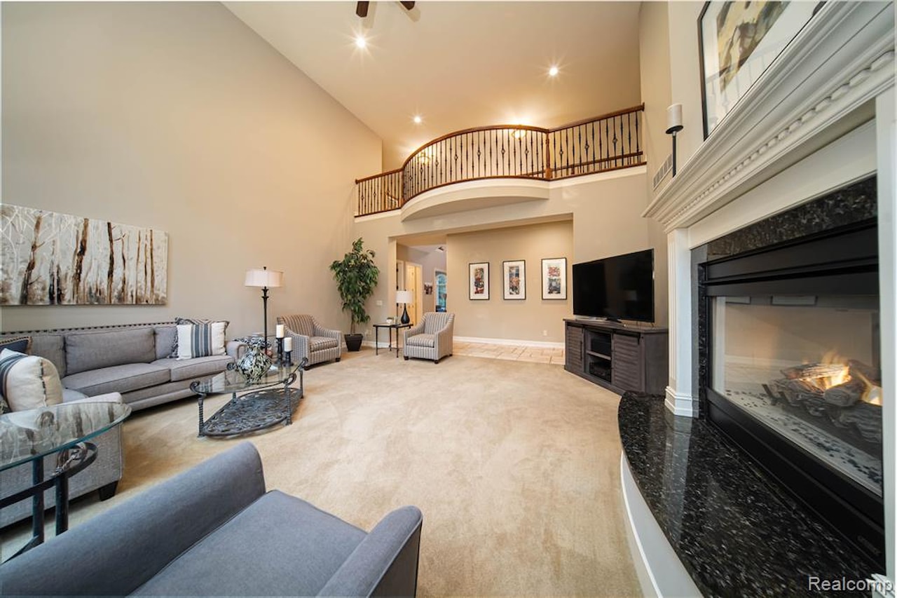 8307  Granite  Ct in Webster Twp, MI Photo 8