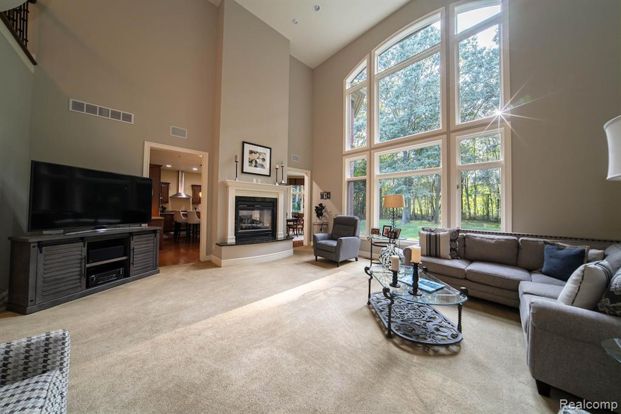 8307  Granite  Ct in Webster Twp, MI Photo 6