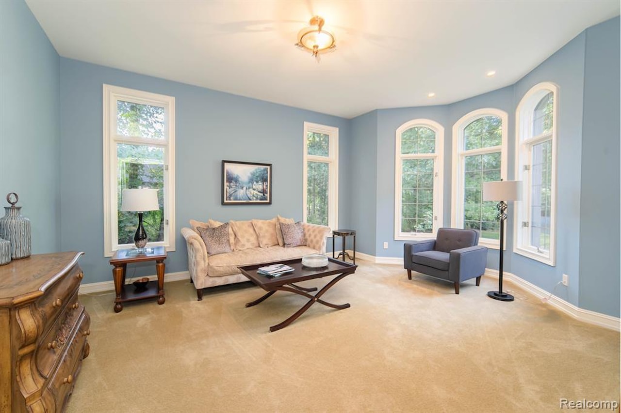 8307  Granite  Ct in Webster Twp, MI Photo 3