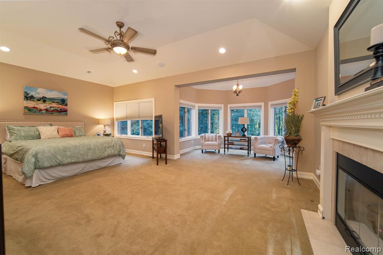 8307  Granite  Ct in Webster Twp, MI Photo 15