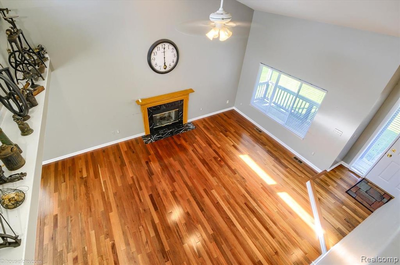 883 Inverness Dr in Oxford Twp, MI Photo 26