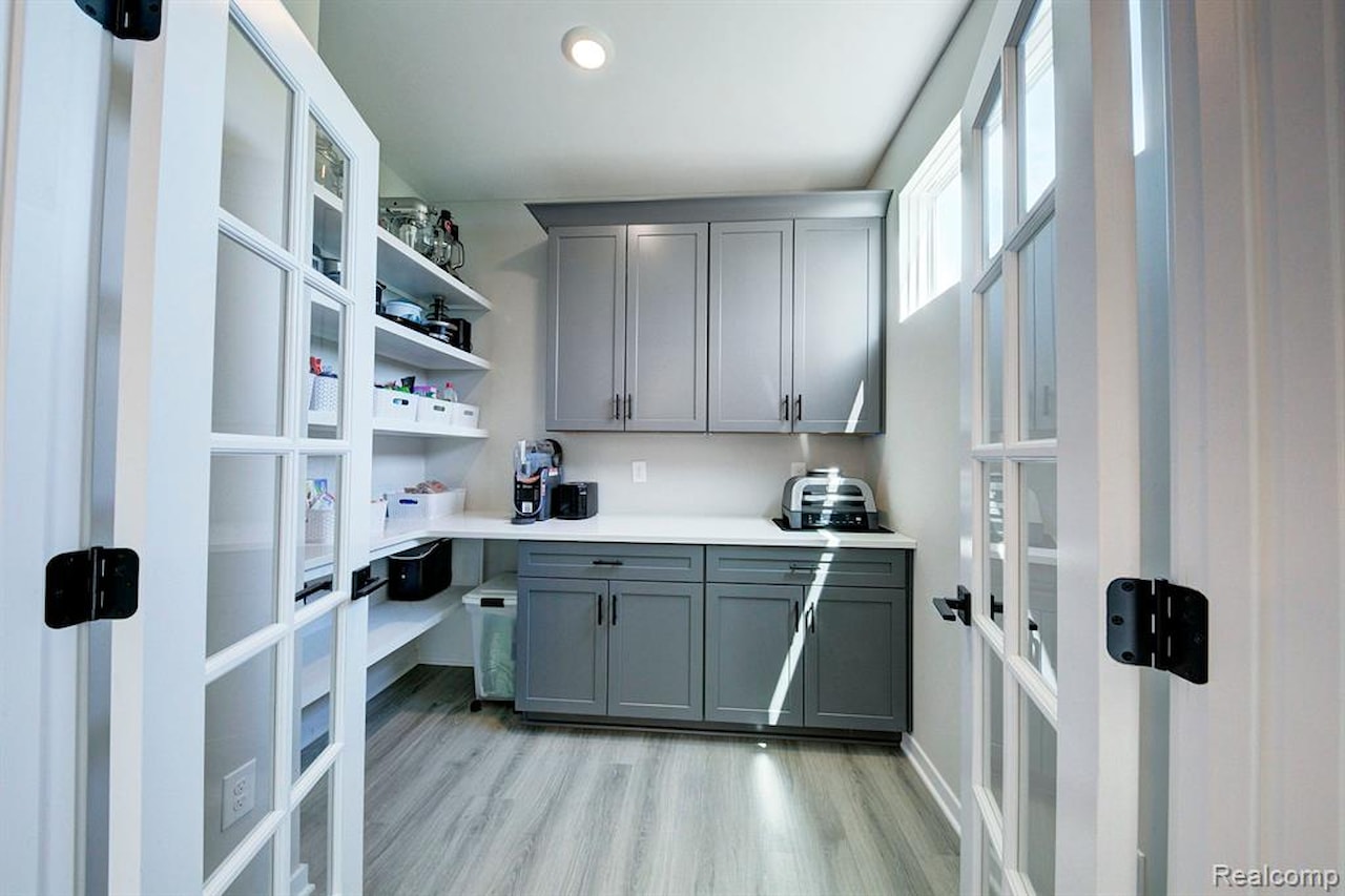2091 Dabate Dr in Marion Twp, MI Photo 15