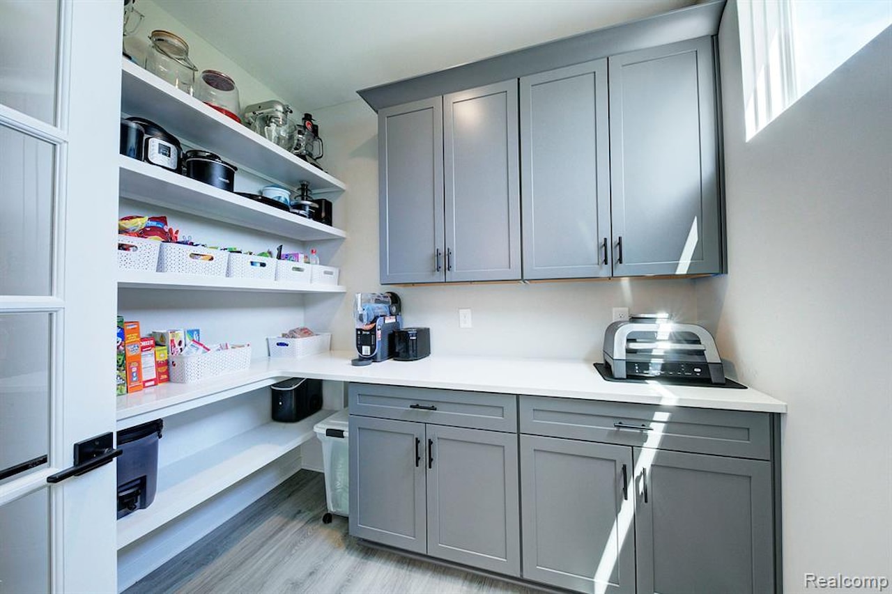 2091 Dabate Dr in Marion Twp, MI Photo 16
