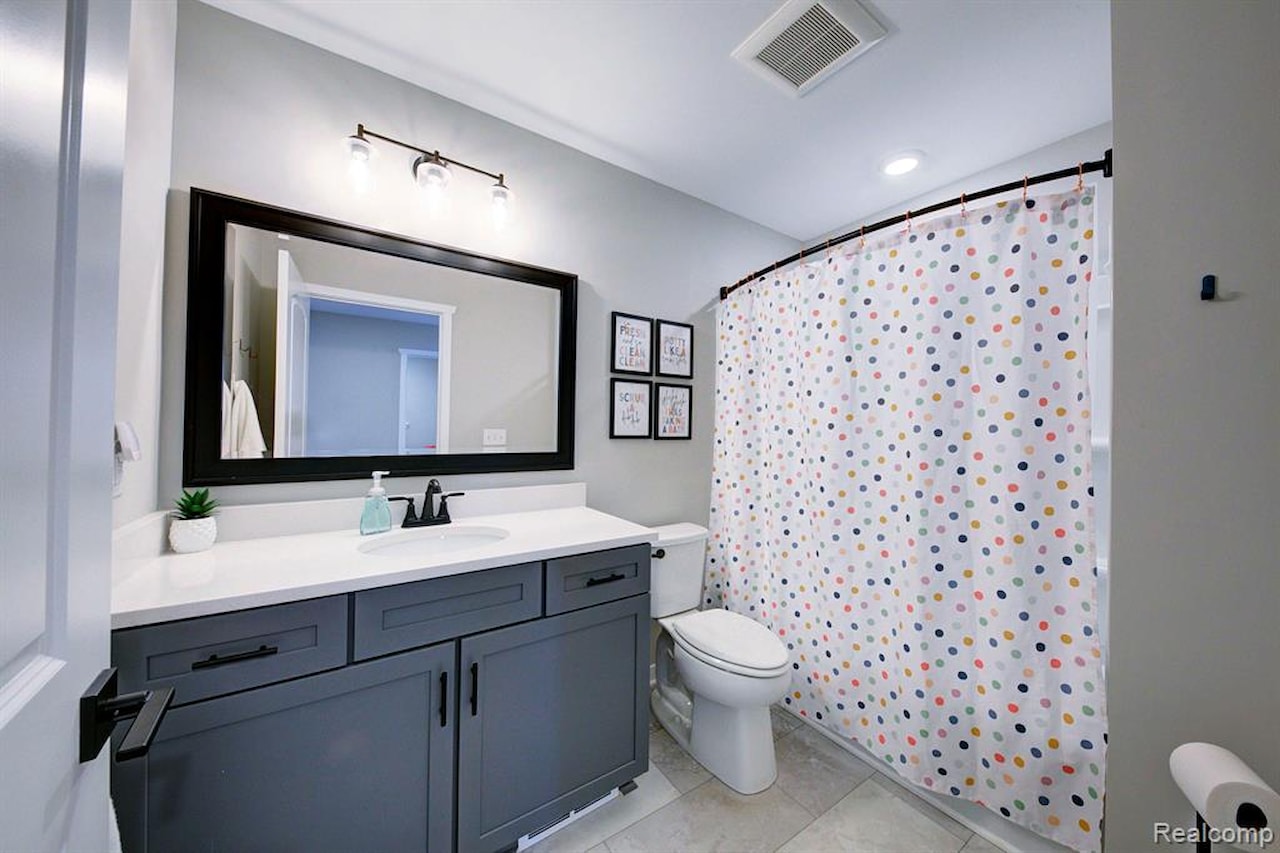 2091 Dabate Dr in Marion Twp, MI Photo 30