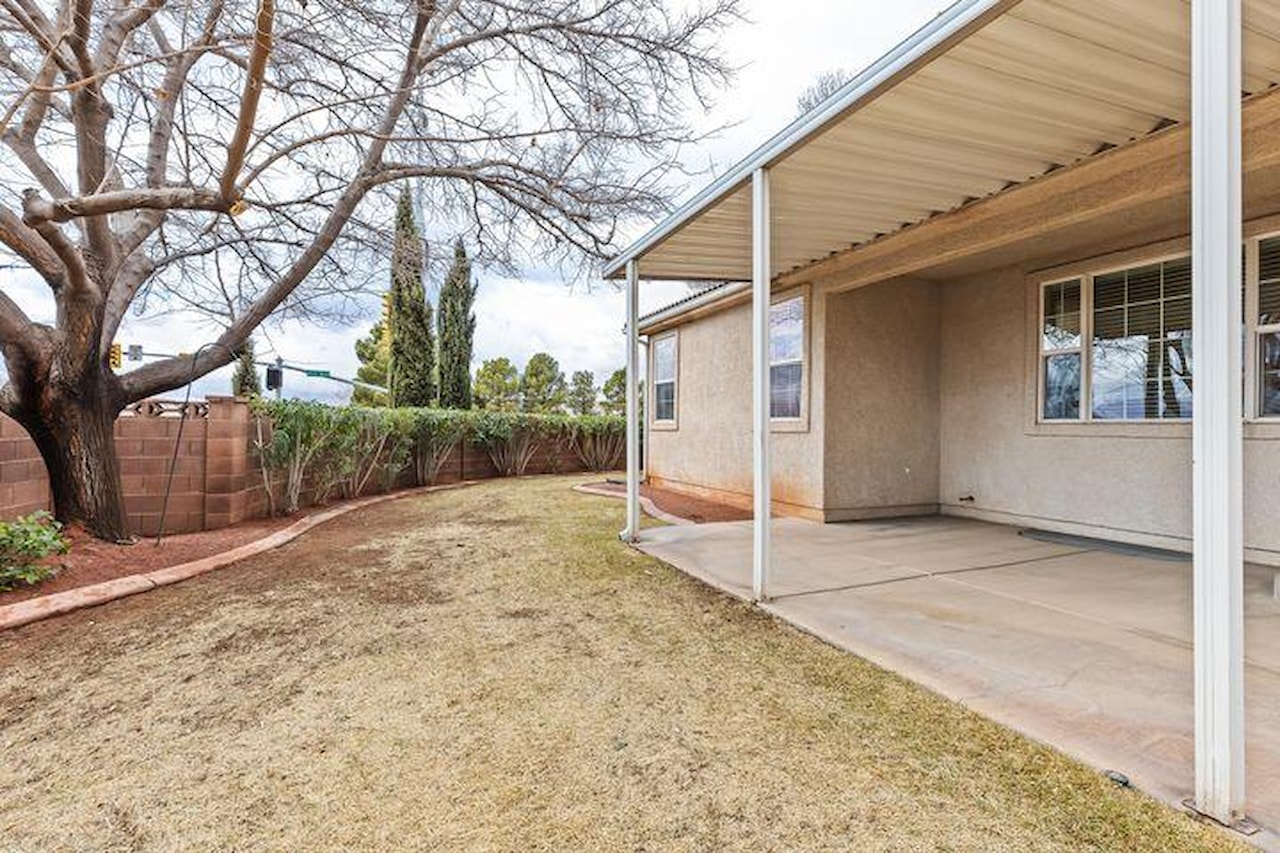 1305 E Riverside DR #1 St George, UT 84790 home for sale, MLS#25-258472 - Erika Rogers Photo 40