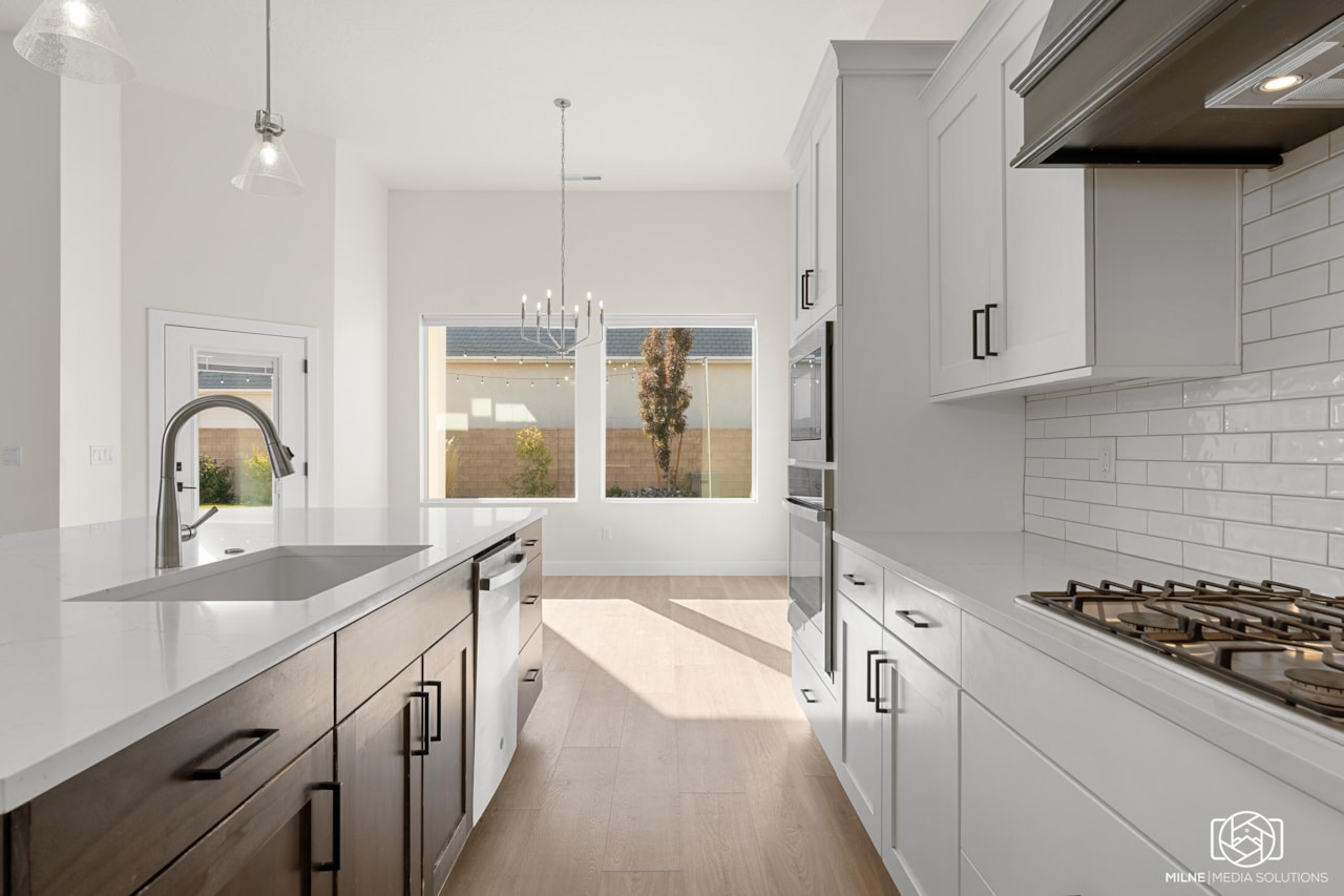 2676 E 2930  S St George, UT 84790 home for sale, MLS#24-256437 - Erika Rogers Photo 14