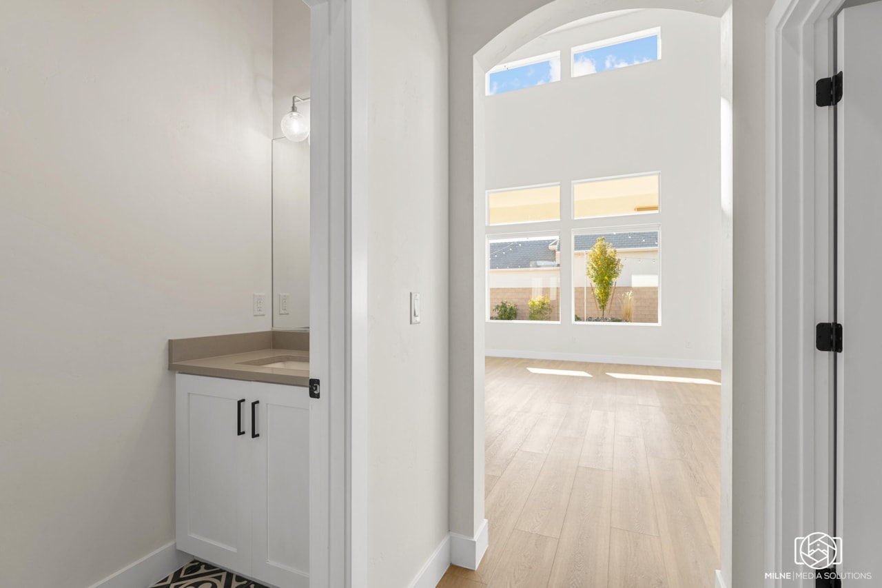 2676 E 2930  S St George, UT 84790 home for sale, MLS#24-256437 - Erika Rogers Photo 19