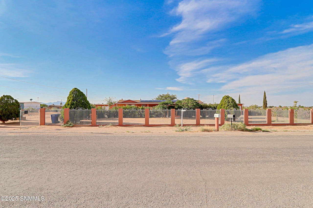 664 Rocky Mountain Rd Chaparral, NM 88081 | MLS 2501557