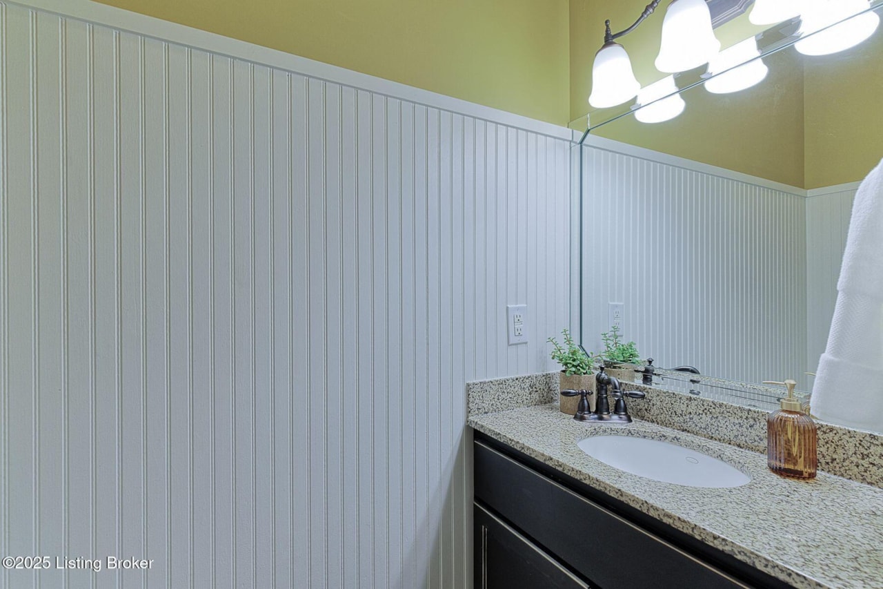 801 Shady Ln Anchorage KY 40223 | MLS#1686989 801 Shady Ln Anchorage KY 40223 | MLS#1686989