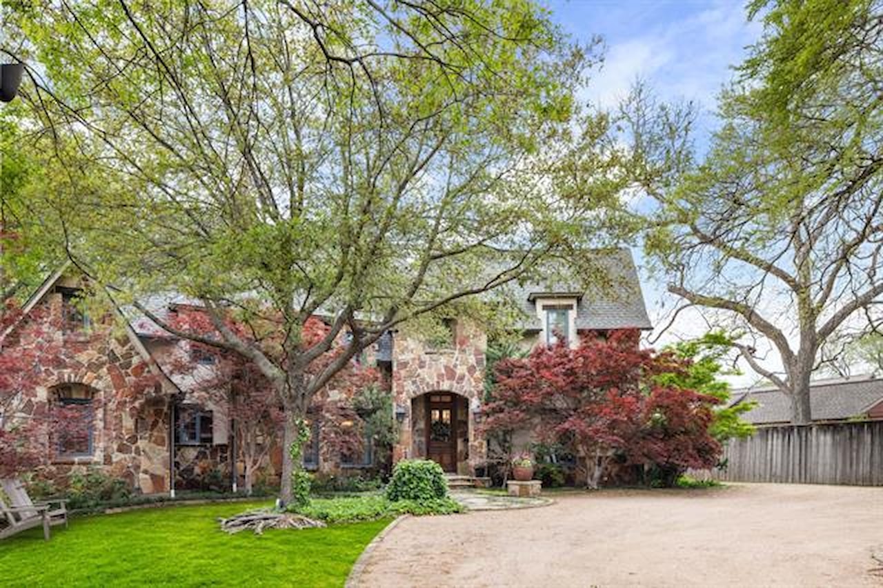 Greysq.com | Premier Real Estate Brokerage for Exceptional Properties Photo 2