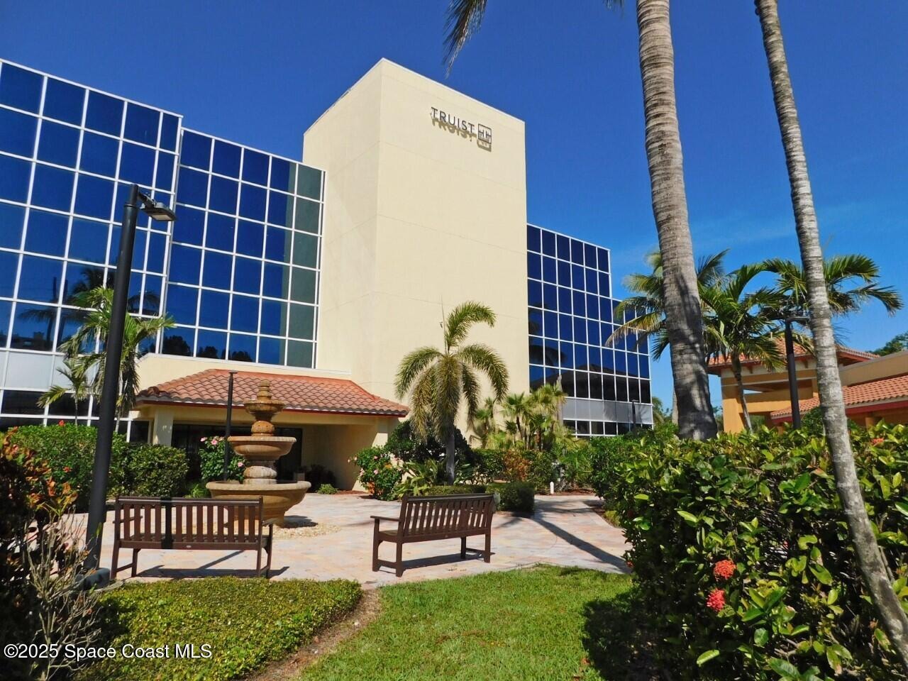 150 Cocoa Isles Blvd Cocoa Beach, FL 32931 | MLS 1047756, image size:1280x960