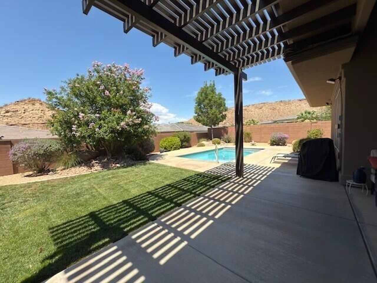 1523 E Talus Way St George, UT 84790 home for sale, MLS#25-261763 - Erika Rogers Photo 6