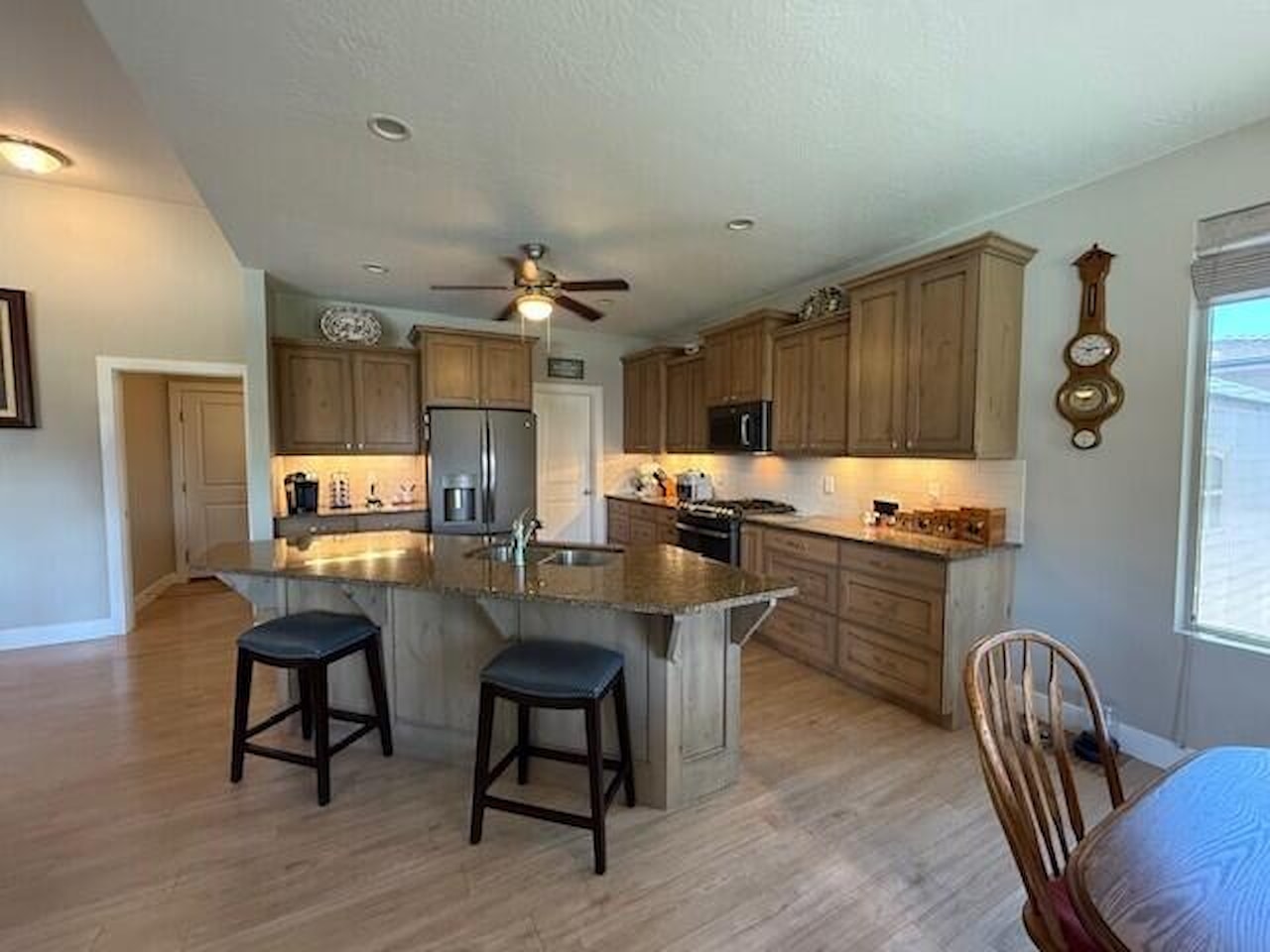 1523 E Talus Way St George, UT 84790 home for sale, MLS#25-261763 - Erika Rogers Photo 12