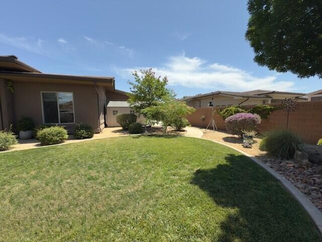 1523 E Talus Way St George, UT 84790 home for sale, MLS#25-261763 - Erika Rogers Photo 25