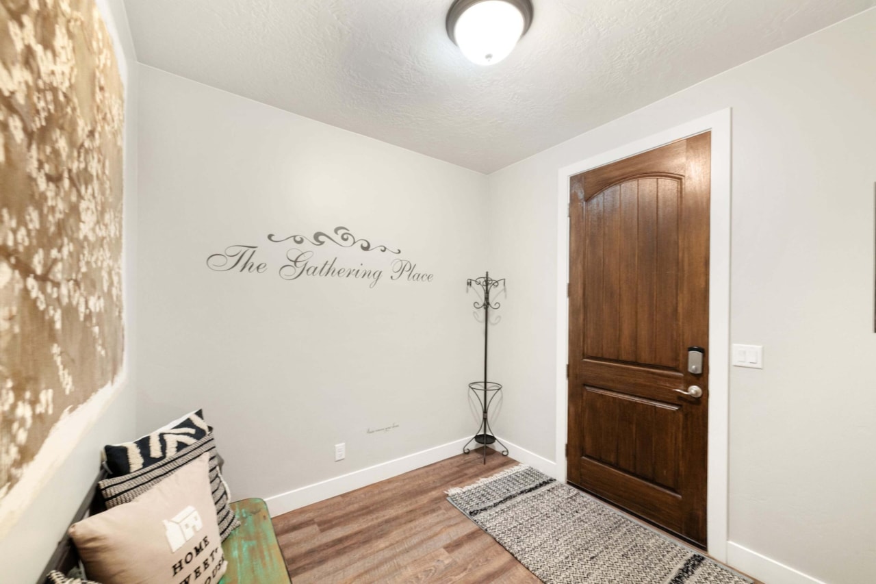 5048 N Escapes DR St George, UT 84770 home for sale, MLS#25-261873 - Erika Rogers Photo 13