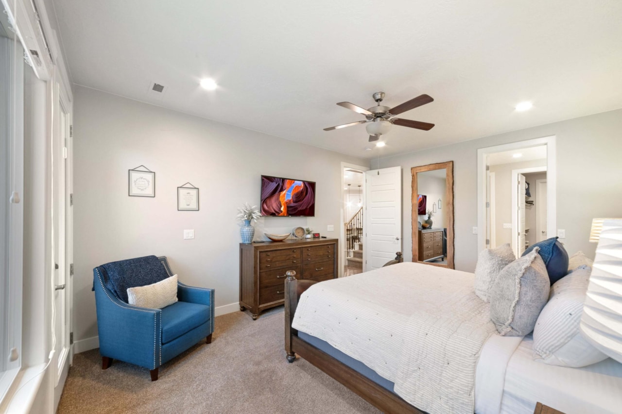 5048 N Escapes DR St George, UT 84770 home for sale, MLS#25-261873 - Erika Rogers Photo 11