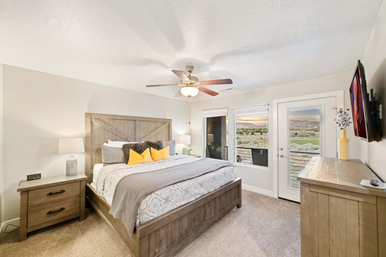 5048 N Escapes DR St George, UT 84770 home for sale, MLS#25-261873 - Erika Rogers Photo 19