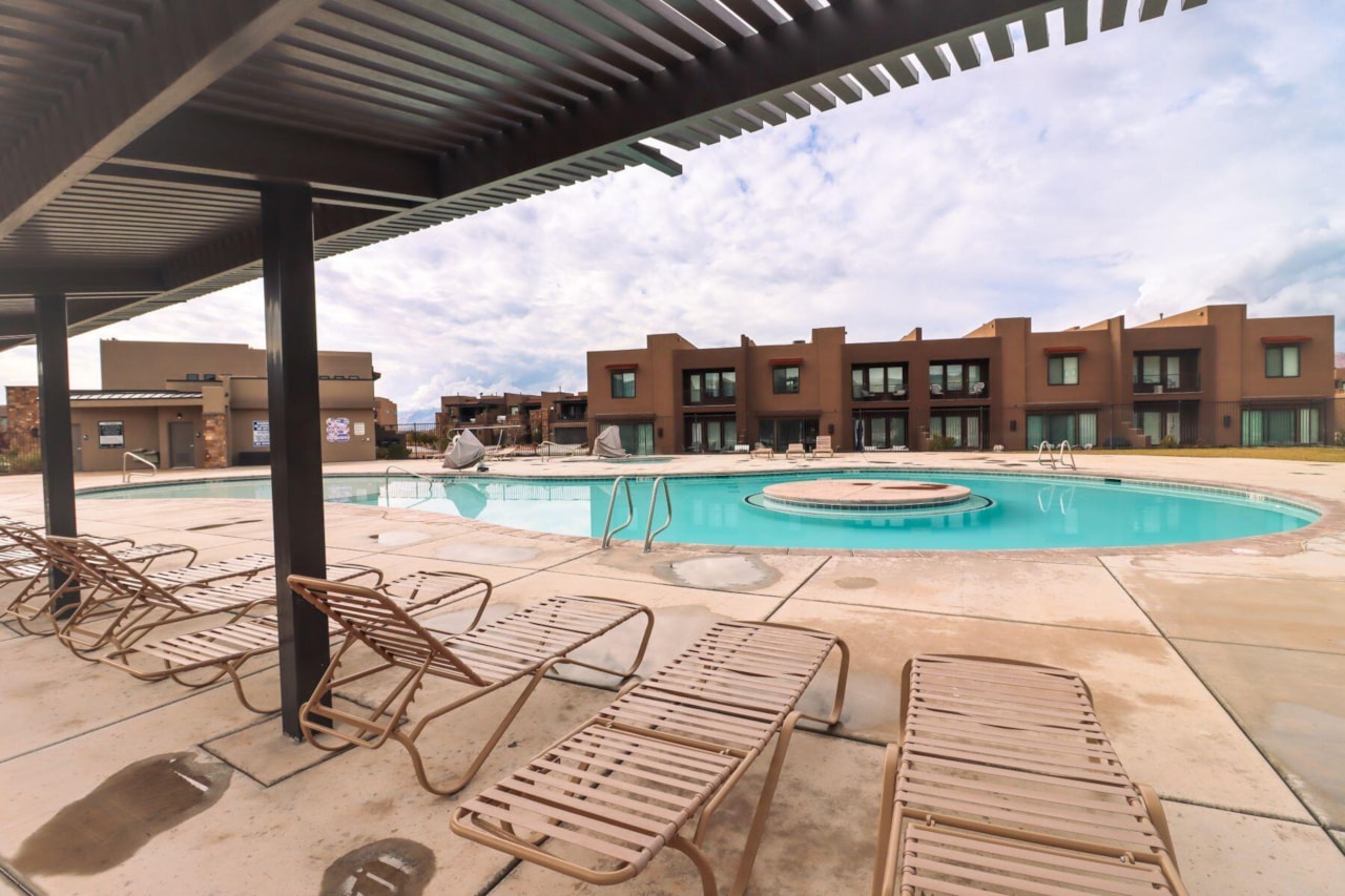 5048 N Escapes DR St George, UT 84770 home for sale, MLS#25-261873 - Erika Rogers Photo 41