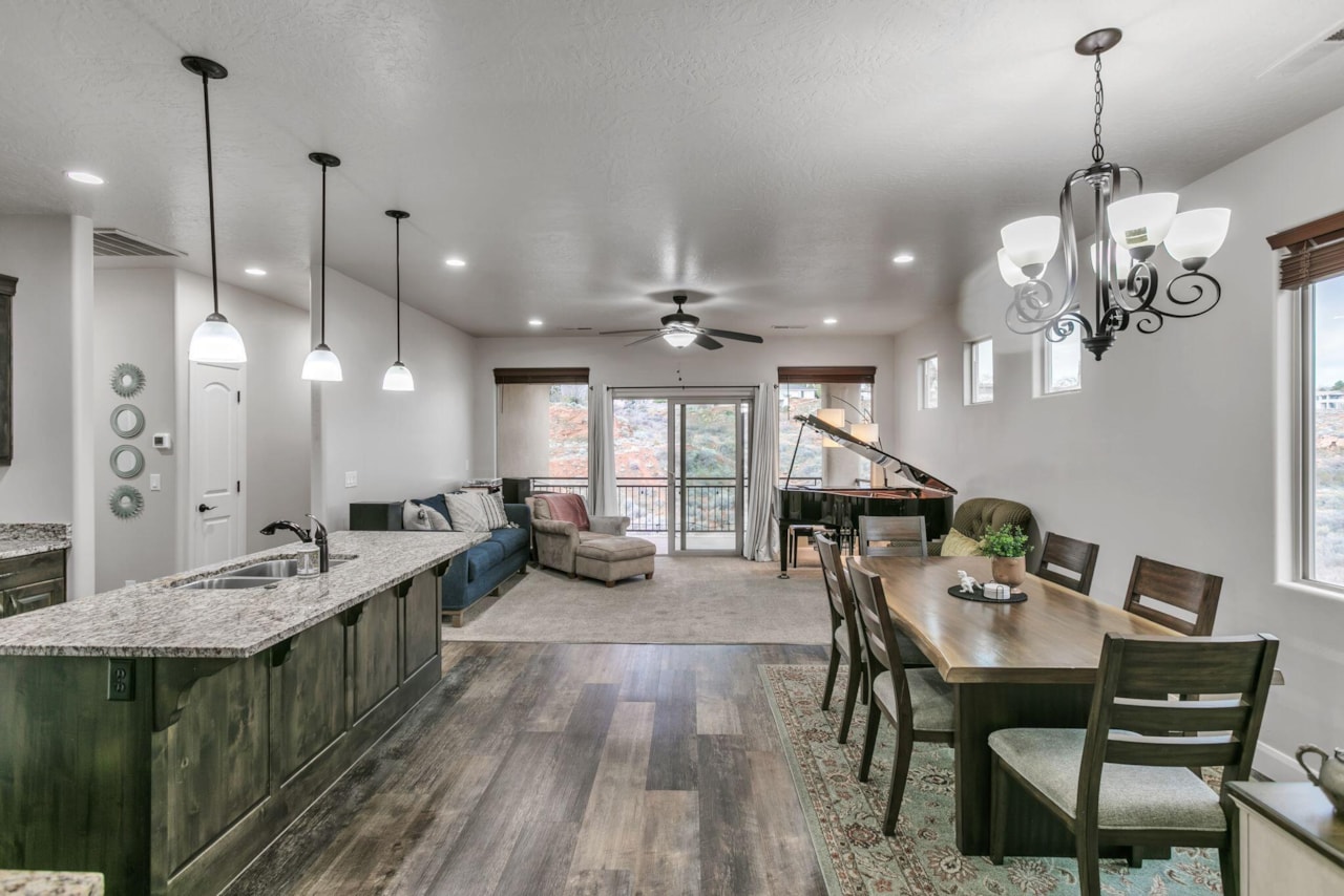 533 N Creek Ridge CIR Washington, UT 84780 home for sale, MLS#25-261722 - Erika Rogers Photo 6