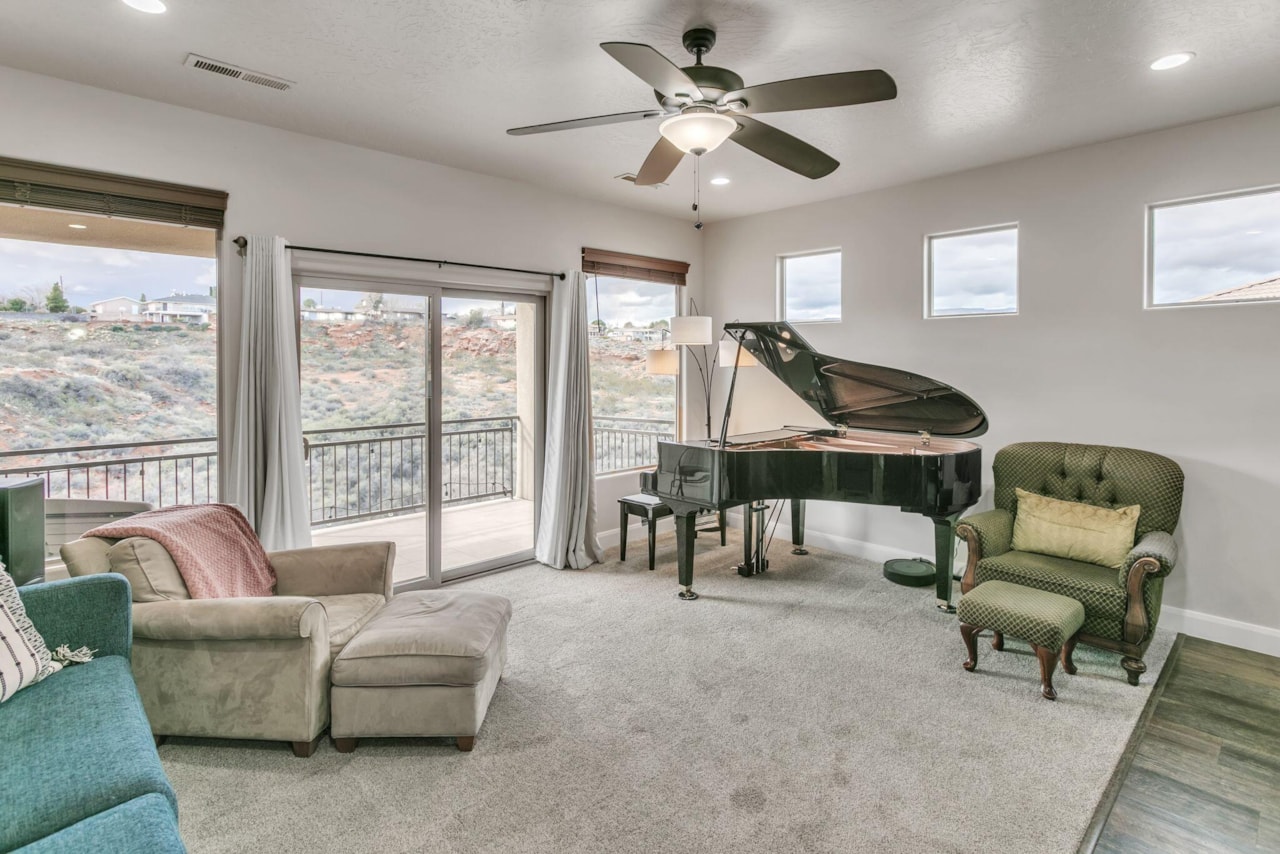 533 N Creek Ridge CIR Washington, UT 84780 home for sale, MLS#25-261722 - Erika Rogers Photo 7