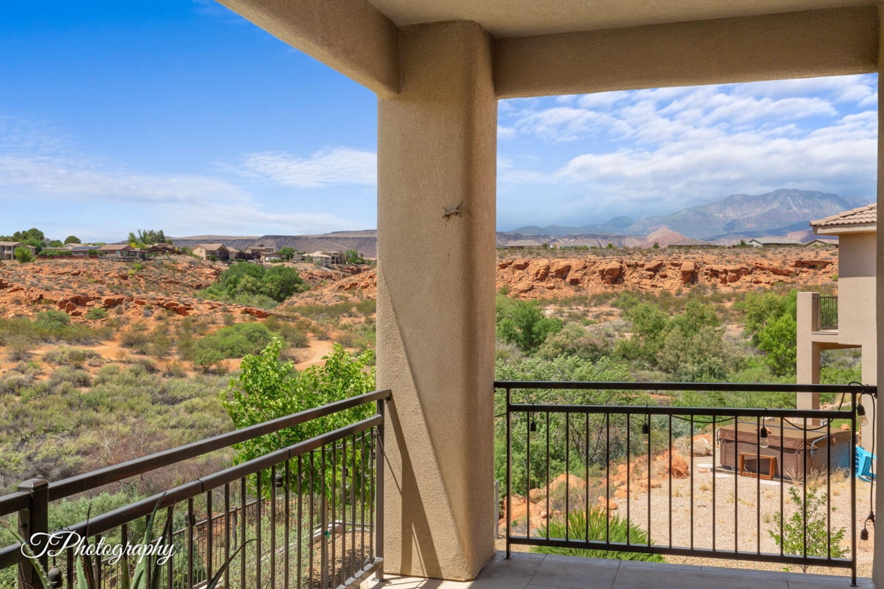 533 N Creek Ridge CIR Washington, UT 84780 home for sale, MLS#25-261722 - Erika Rogers Photo 8