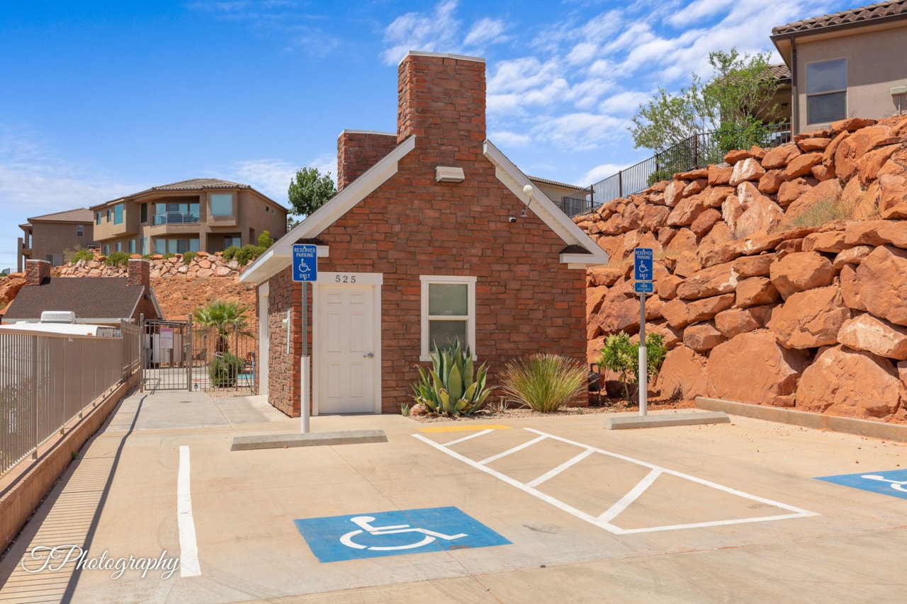 533 N Creek Ridge CIR Washington, UT 84780 home for sale, MLS#25-261722 - Erika Rogers Photo 29