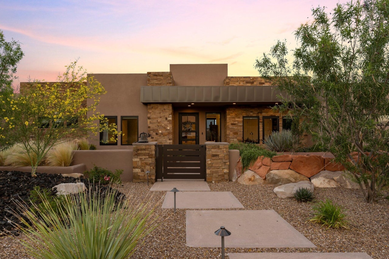 5120 Silver Cloud DR St George, UT 84770 home for sale, MLS#25-262219 - Erika Rogers Photo 3