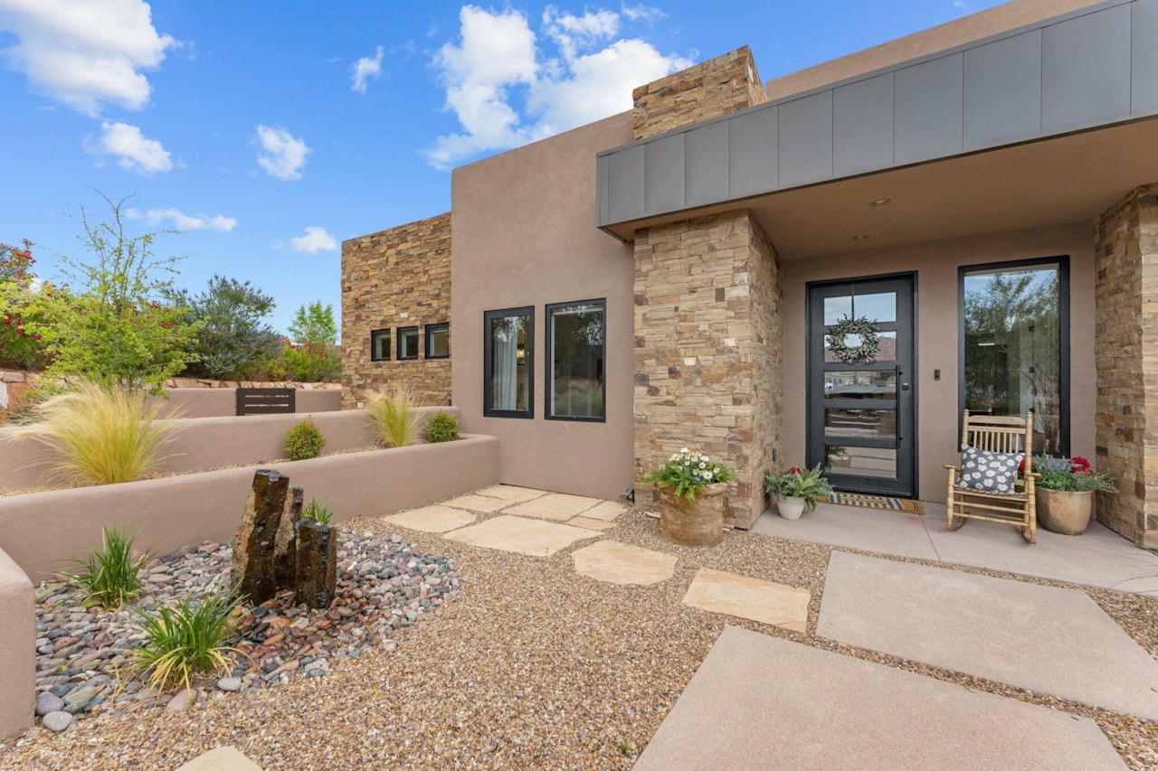 5120 Silver Cloud DR St George, UT 84770 home for sale, MLS#25-262219 - Erika Rogers Photo 13